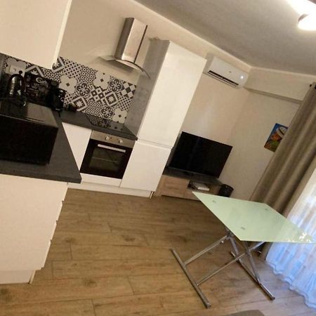 Les Almadies Apartment Ница Екстериор снимка